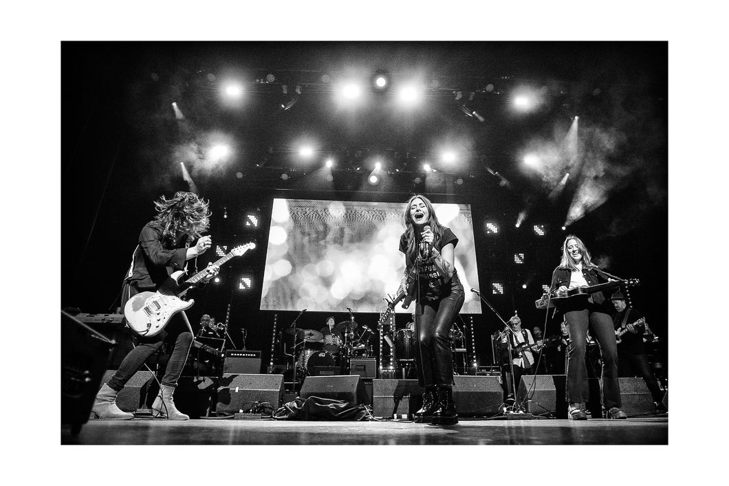 “Rock & Roll Hootchie Koo” Larkin Poe with Tyler Bryant @ Love Rocks NYC (Thur 3/10/22) Black & White Print
